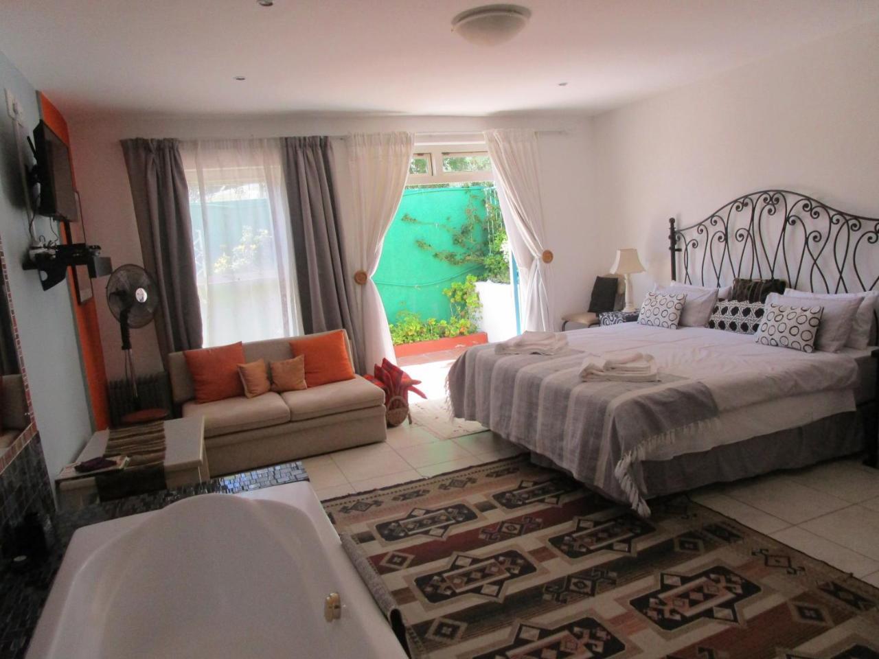 Norfolk Guest House Hermanus Esterno foto